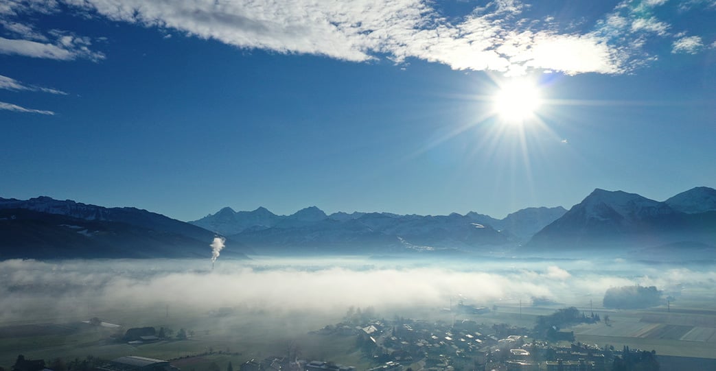 Wasserdampffahne bei der KVA Thun<br>Aufnahme: Marc Avondet, Uetendorf